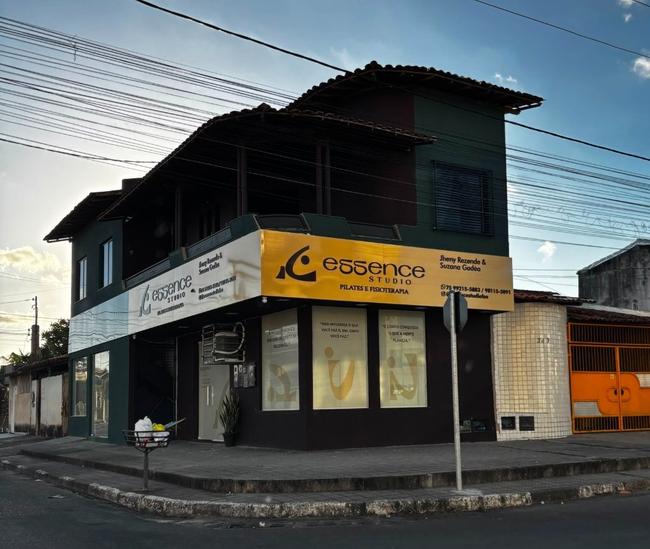 Fachada do Essence Studio Pilates e Fisioterapia no Santa Mônica